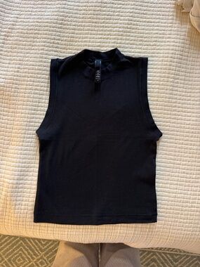 SKIMS Black Sleeveless Mock Neck Tank Top